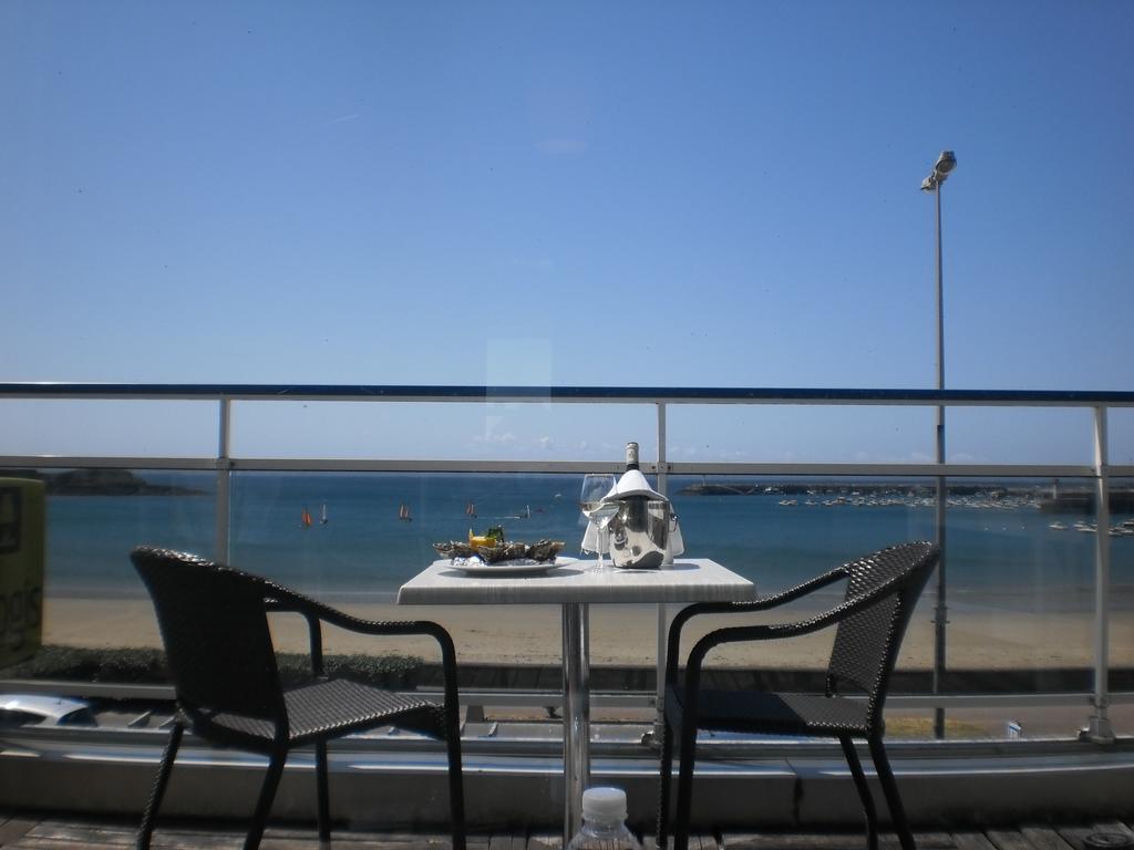 Hotel De La Plage Erquy Kamer foto